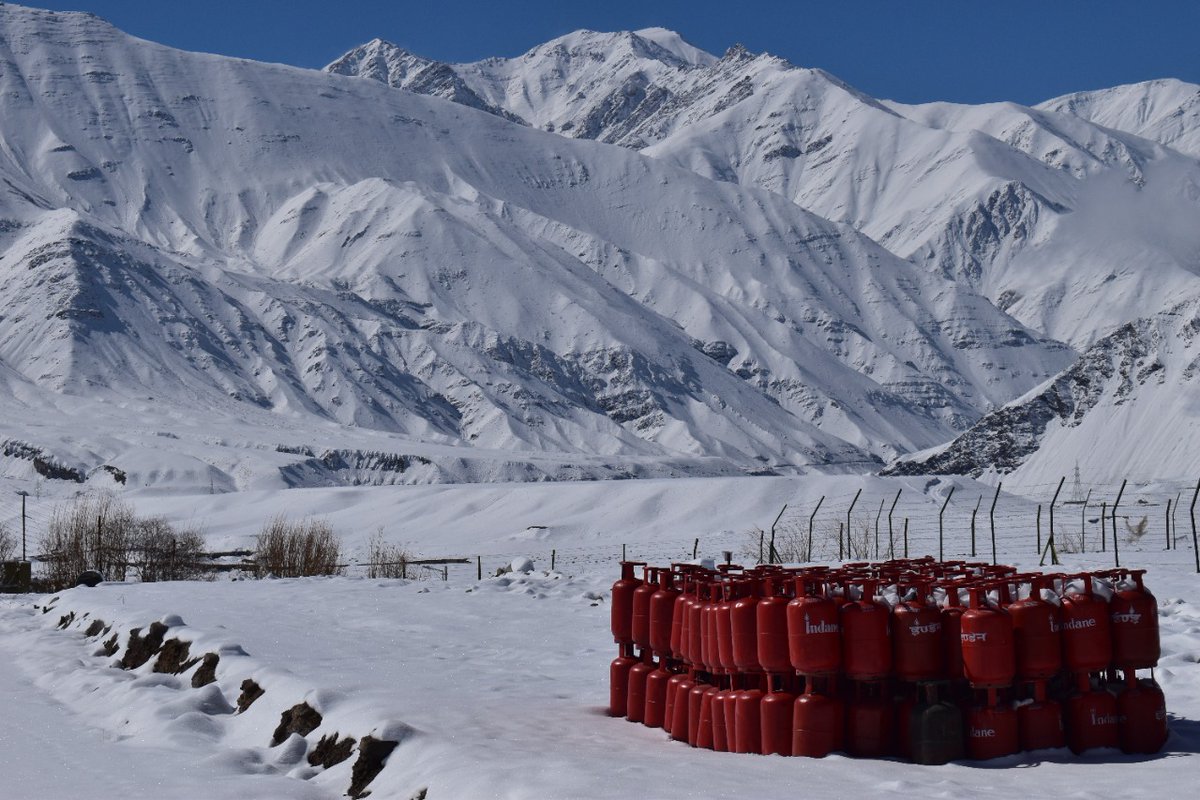 Greetings on #WorldLPGDay! 

As a clean &amp; versatile energy form, LPG is playing a vital role in supporting global economies, not just in the transition to lower-carbon energy solutions but also in meeting people's fueling needs with efficiency.

Let's embrace the power of LPG!