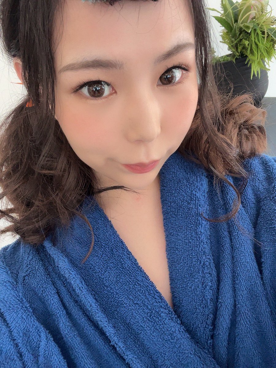 本日のおデコです ️ 吉根 ゆりあ⚜ julia_yoshine