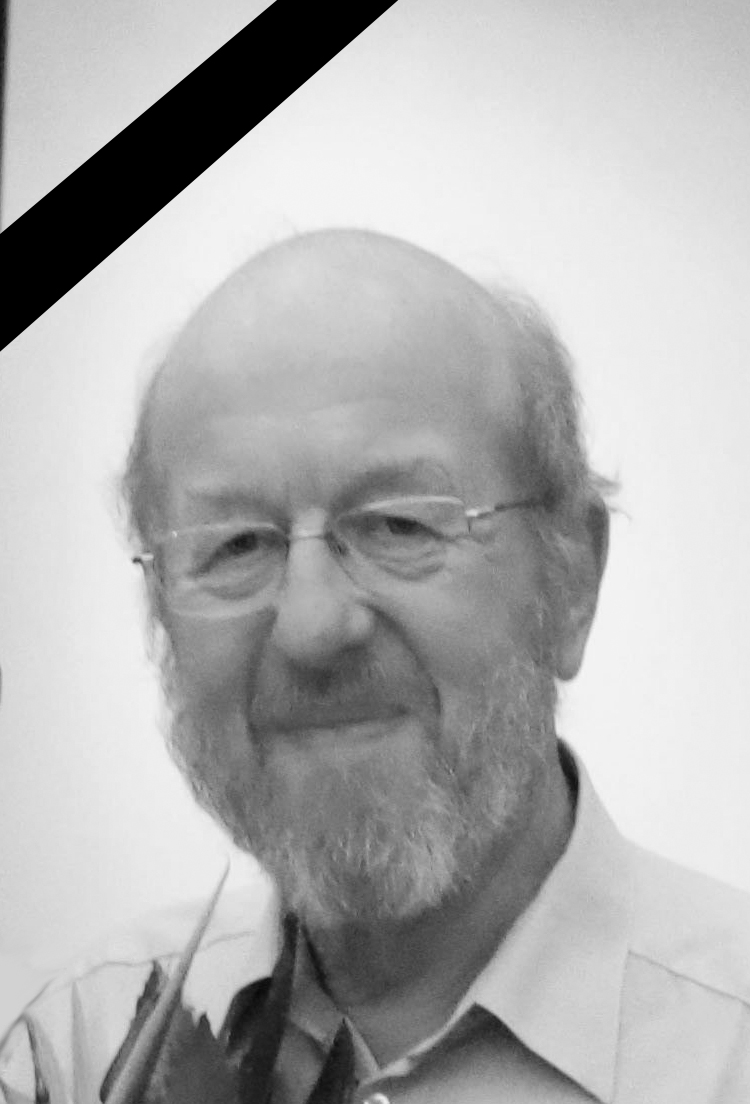 realStahnsdorf's tweet photo. Trauer in #Sputendorf: Reinhold Krause ist tot. Rund 100 Menschen erwiesen dem langjährigen Gemeindevertreter und Ehrennadelträger im Rahmen seiner Beisetzung, die kurz vor Pfingsten stattfand, die letzte Ehre. Unsere Gedanken sind bei seinen Angehörigen.
https://t.co/eFTX8gLGOi https://t.co/uCVXa3p4l1