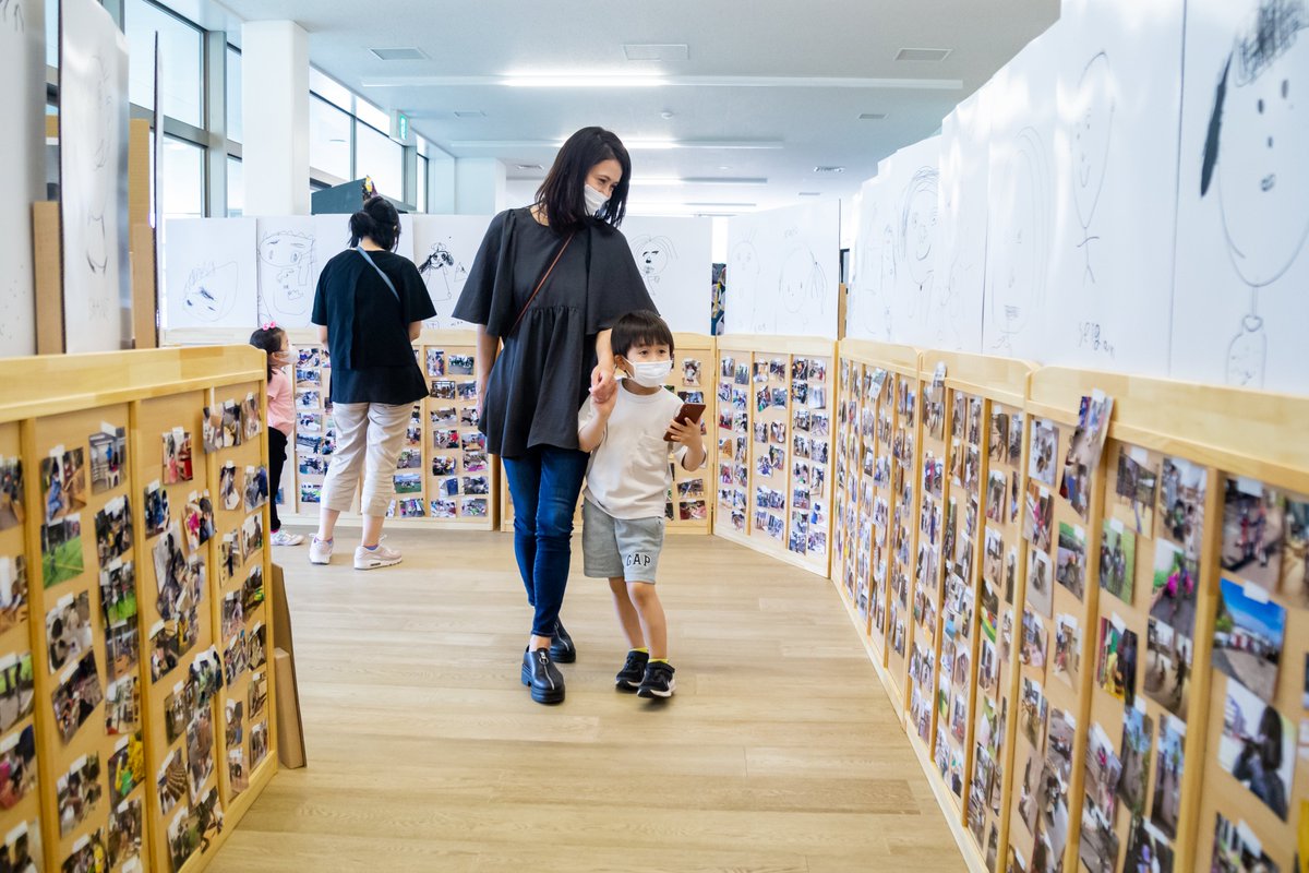 yis's tweet photo. Our youngest learners played hosts to our parents and students as they introduced visitors to their wide array of art, installations and activities, curated by the young artists and the staff at the ELC. Pictures in YIS Photos https://t.co/wbh11q5YCL. #yislearning https://t.co/JRdel6c8Dw