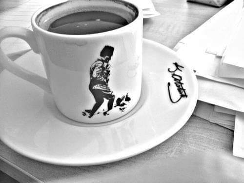Alev85629935's tweet photo. Herşeyin yolunda gittiği güzel bir gün olması dileğiyle..
☀️☕🌸🌿
#Güzelolsungününüz https://t.co/T8ADksyrdS