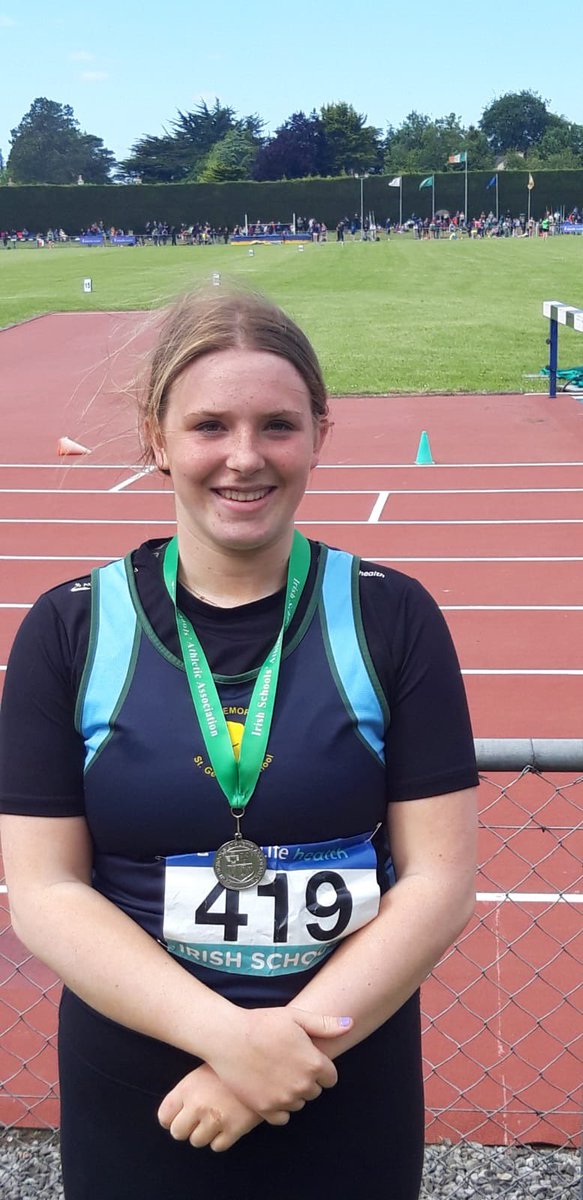 Huge congratulations to Ailbhe Gordon who won a silver medal in javelin at the All-Ireland Athletics championships over the weekend! We are so proud 🥈💪🏻
