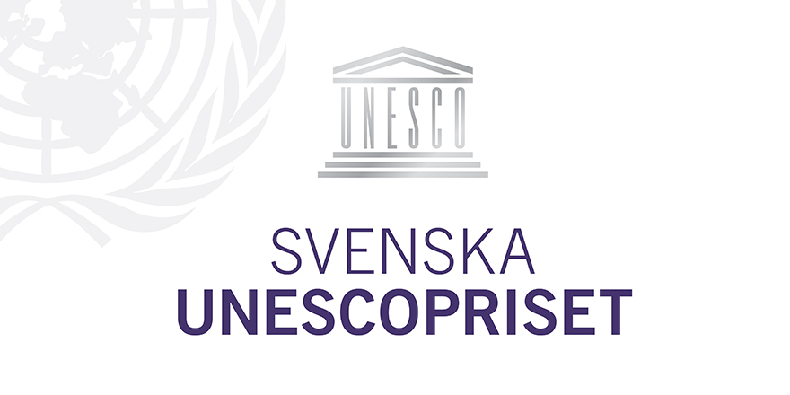 Unescosverige's tweet photo. Årets Svenska Unescopris tilldelas den ideella föreningen Vetenskap &amp; Allmänhet! Föreningen bedriver en omfattande verksamhet för att främja dialog och öppenhet mellan allmänhet och forskare.

Läs mer om priset och föreningens arbete här: 
https://t.co/FeY2YjpQrC
@Anna_Ekstrom https://t.co/5PuHW4zH8O