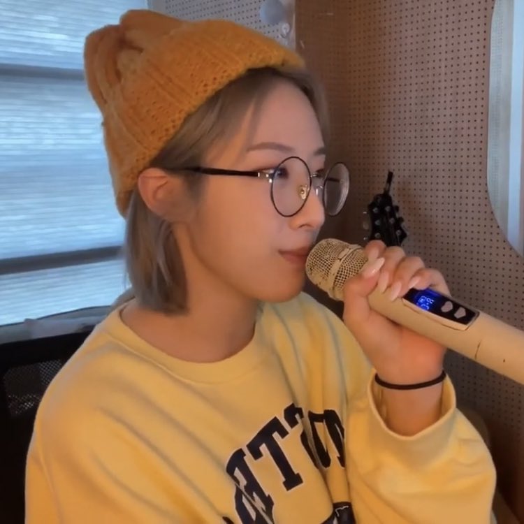 hiatus (@formyhaseul) on Twitter photo 
