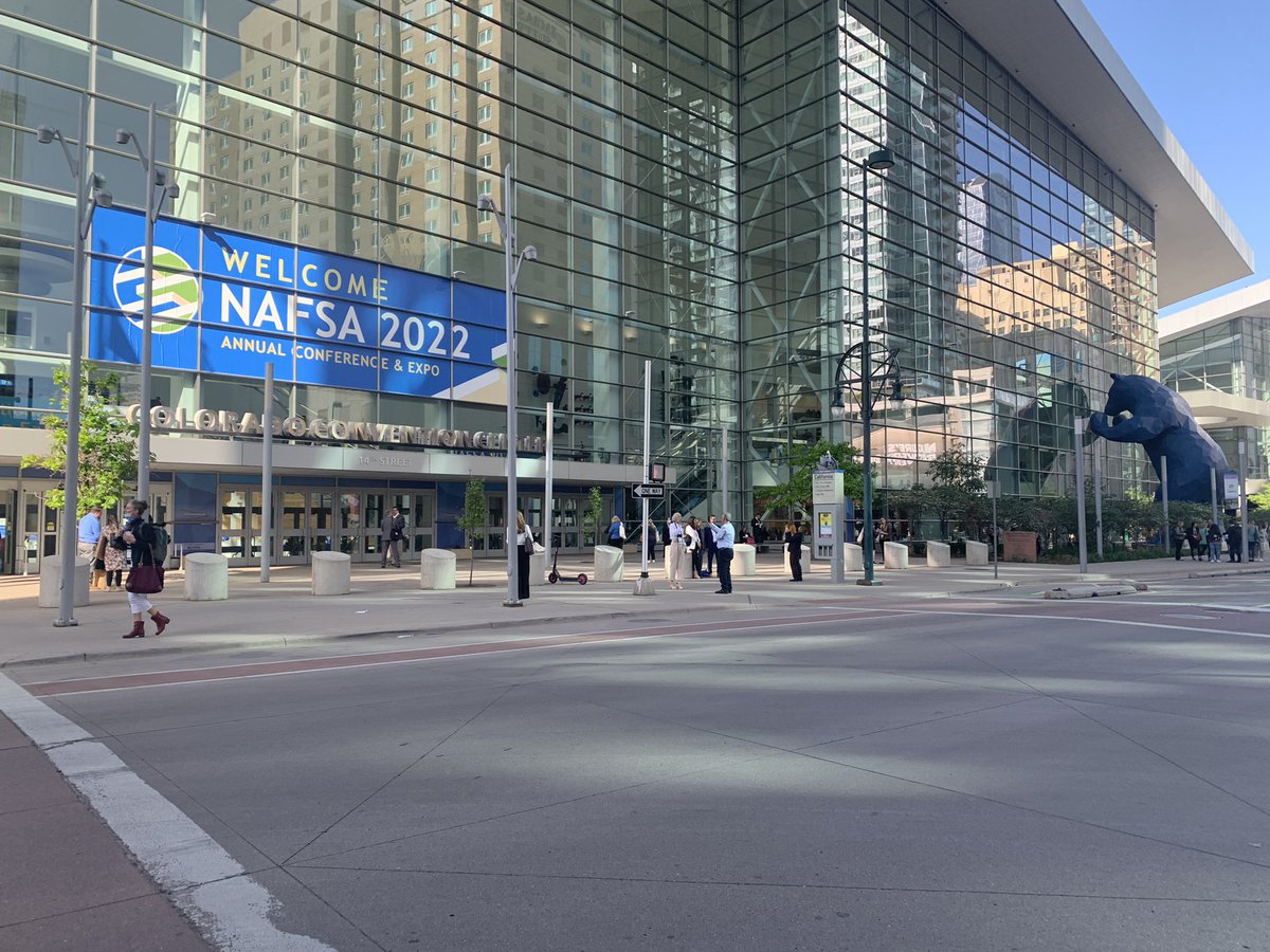 TUS were delighted to have been a part of the #NAFSA conference that took place last week in Denver. It was great to be attending in person again, reconnecting with wonderful colleagues.

#tus #educationinireland #internationaleducation