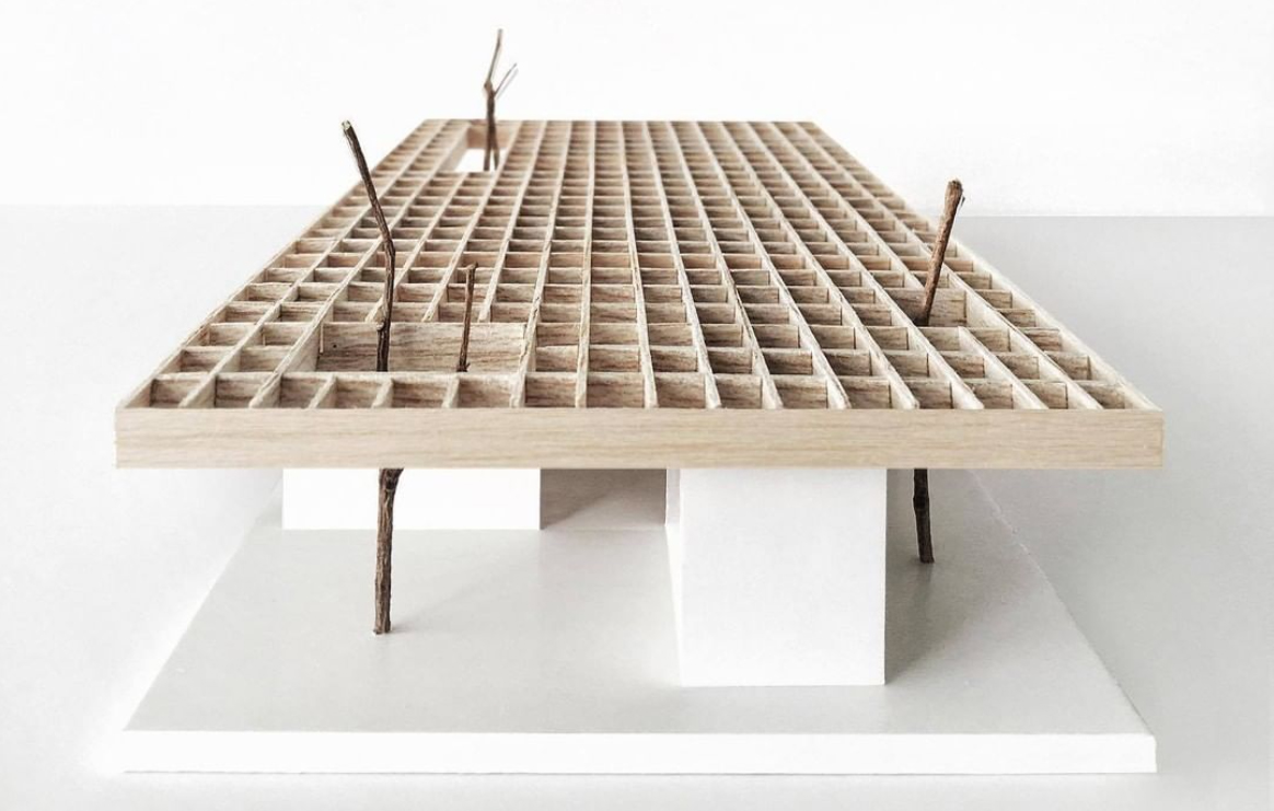 lopedetoledo's tweet photo. Trabajar con maquetas no solo sirve para entender la escala del conjunto y su relación con las partes. Existen modelos tan bellos que ya produce placer verlos terminados. https://t.co/lFGuKzRvzJ