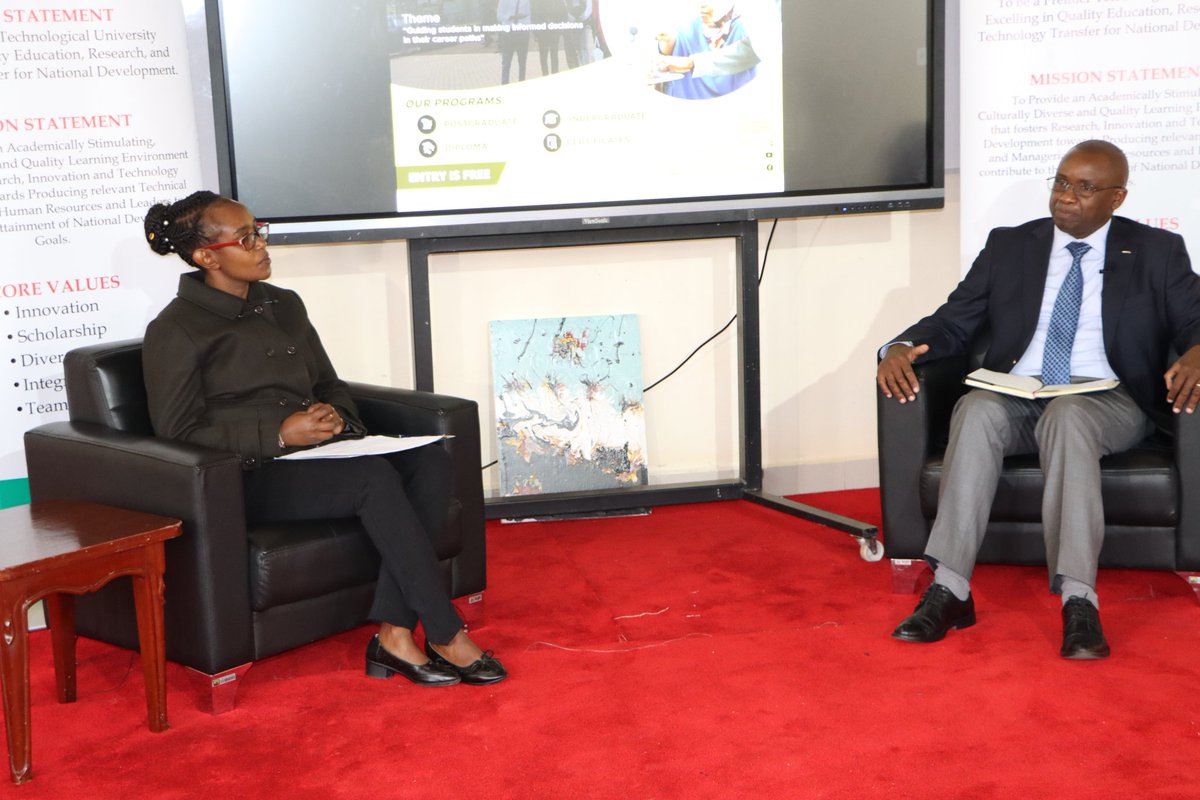 DeKUTkenya's tweet photo. "Towards making DeKUT an enterpreneurial University, we have established a startup centre where student innovators find an avenue to commercialize their ideas and launch startup companies." Prof.  Muchiri.

#DeKUTOpenDay https://t.co/MSsFsqcRmv