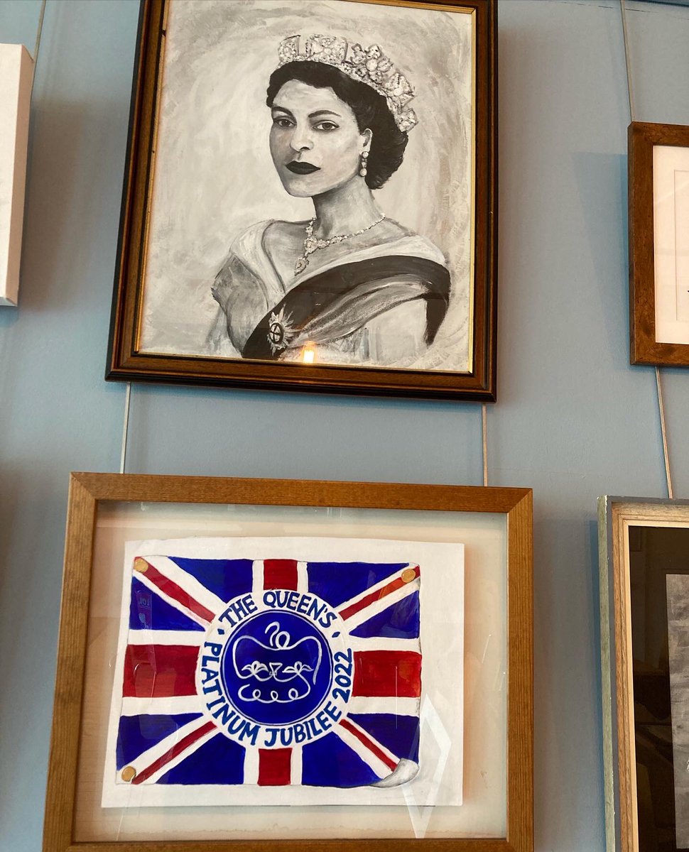 MWBoyleWriter's tweet image. Some of my work on display at The Swan Theatre in Worcester. I’ve always loved seeing The Queen with her horses, I have painted her, inspired by a photo of her riding in 1961, she looks so happy in this photograph (photo credit: Royal Collection Trust) #PlatinumJubilee #TheQueen