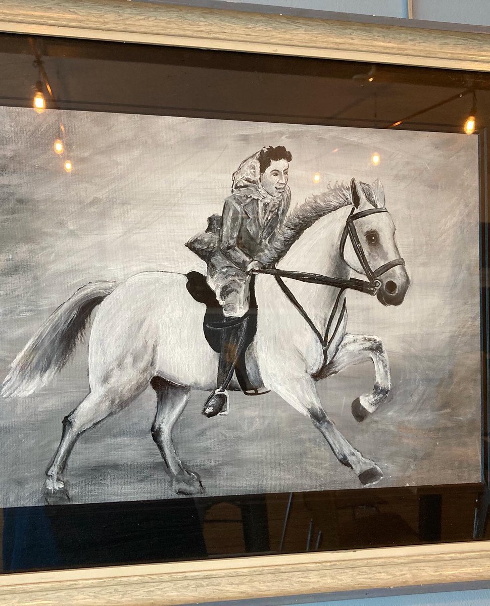 MWBoyleWriter's tweet image. Some of my work on display at The Swan Theatre in Worcester. I’ve always loved seeing The Queen with her horses, I have painted her, inspired by a photo of her riding in 1961, she looks so happy in this photograph (photo credit: Royal Collection Trust) #PlatinumJubilee #TheQueen
