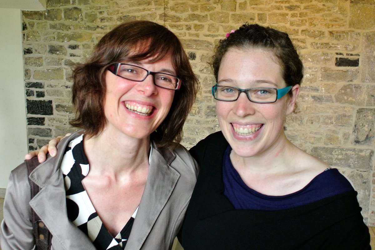 Line Caes tweet media