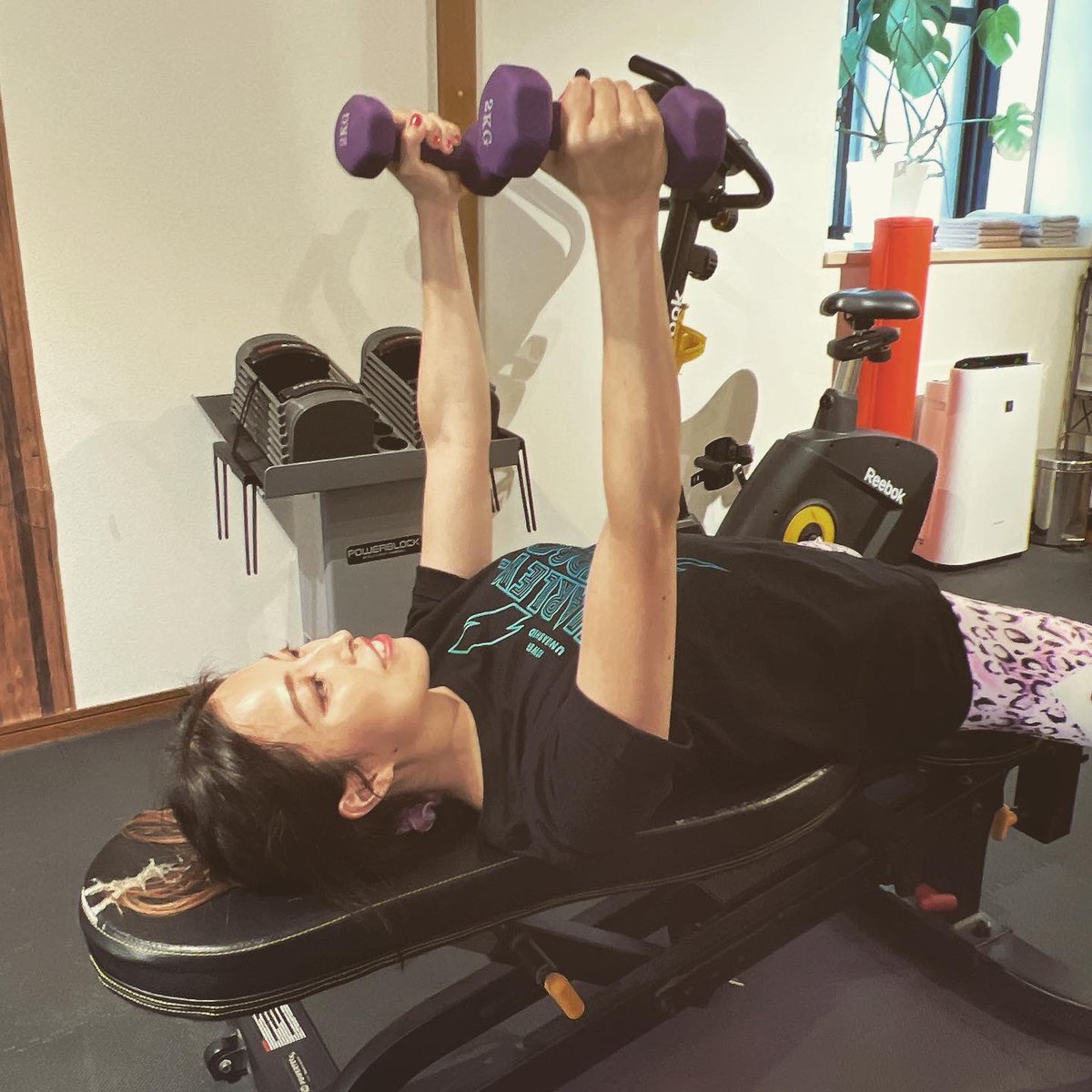 ayasen_rr's tweet photo. トレーナーさんにお尻の形が良くなってきたって言ってもらえた！！
毎回��肉痛になるからね🍑

#bconcept
#堂島
#筋トレ https://t.co/EaPKSCVCEB