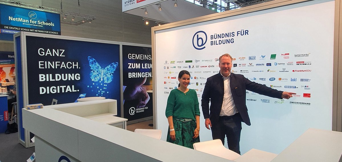 Nach 2 Jahren sind wir zurück auf der <a href="/DidactaM/">didacta-messe</a> in <a href="/Koeln/">Stadt Köln</a>

<a href="/BfBildung/">Bündnis für Bildung</a>:Ganz einfach #Bildung #digital

#einfachmachen #keinerkannesalleine

#twitterlehrerzimmer
<a href="/BayernEdu/">BayernEdu</a>
<a href="/Koelnmesse/">Koelnmesse GmbH</a>