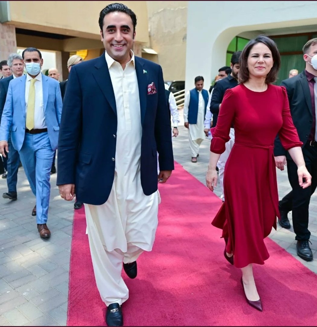 DeroAdil's tweet photo. German Foreign Minister @ABaerbock  Pakistani Foreign Minister ❤ @BBhuttoZardari.

#germanyPakistan #friendship🇩🇿🇱🇾🇩🇪 https://t.co/VHCm2Wbu9x