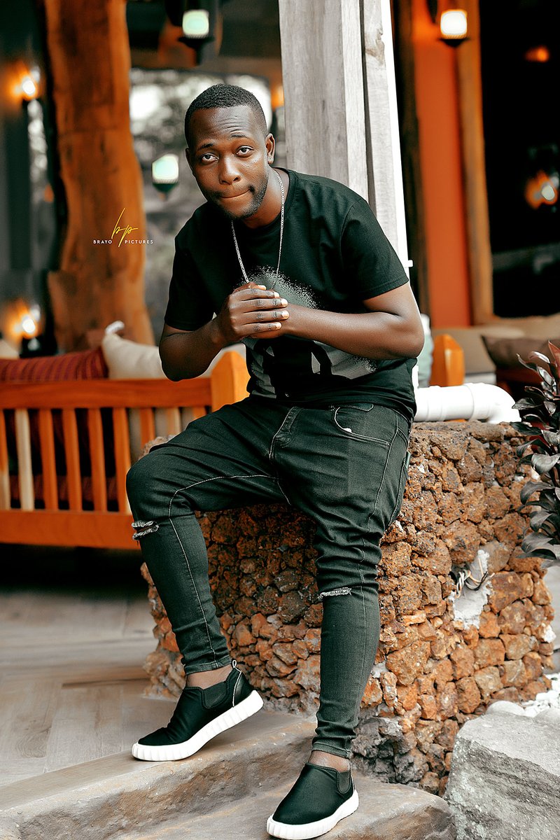 Rupee_DaprobUG's tweet photo. Silence is The Only Weapon To Win &amp; Revenge To Haters &amp; Critics @McPallaso @Ksheebah1 @eddykenzoficial @JChameleone @SpiceDianaUg @DouglasLwangaUg @mckatsug @geosteadyOffici @WaziriMariam2 @SheilahGashumba @daagentofficia1 @REMAUG1 @JKanyomozi https://t.co/6MDjUcekxk