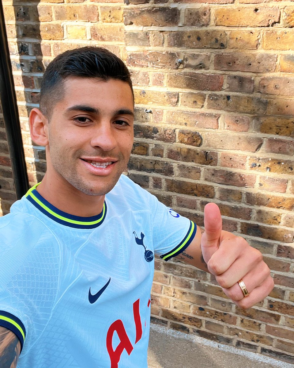 SpursOfficial's tweet photo. Cuti has approved this kit, btw https://t.co/F5wo9n6lGQ
