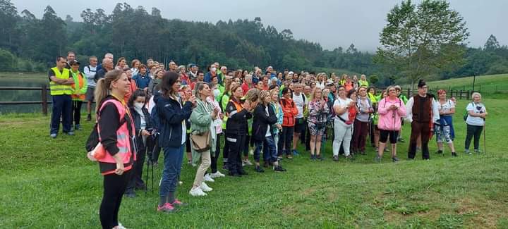 abegondo's tweet photo. 🎒👟 O noso concello acolleu, o pasado sábado, o inicio da 5ª etapa do Camiño Inglés 'Ultreia'.

👥 Pacientes oncolóxicos, familiares e amigos da @ContraCancerEs da delegación de Ferrol participaron na ruta que comezou en 📍 #Beche e rematou no 📍 Hospital de #Bruma. https://t.co/G9CTAhrFep