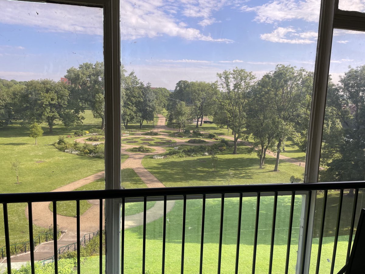 How lucky are we to have such a beautiful view from our classroom this morning ⁦<a href="/salfordbizsch/">Salford Business School</a>⁩ - I’m sure it will inspire students to work even harder 🤞☀️#hardworkpaysoff