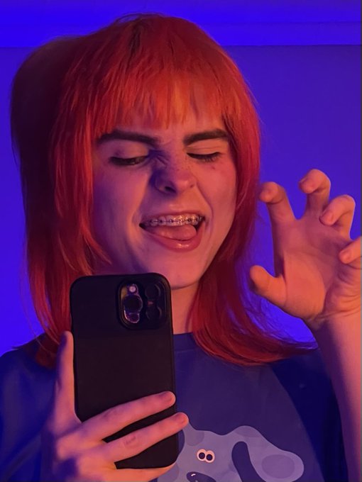 hhhheeeeee (hiss noise) https://t.co/O1BKaPrpMR