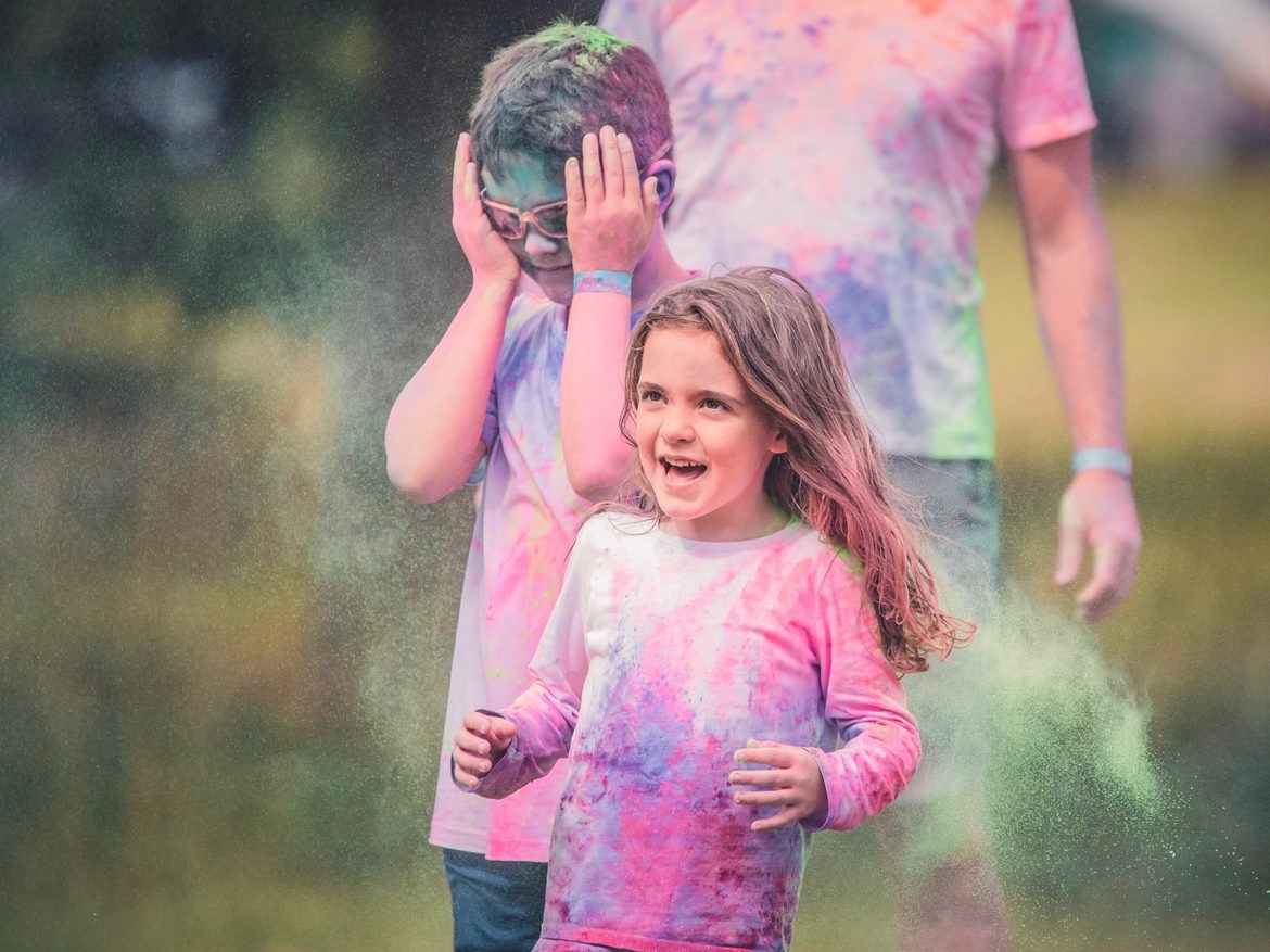 🌈Fun for all the Family🌈

Our most anticipated event returns - The Colour Gauntlet. This is a fun and exciting challenge for ages 6+. A series of obstacles and bursts of colour await, in this one of a kind event.