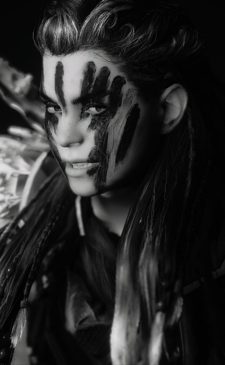 ElexNoire's tweet photo. Black and White Vertical 

#HorizonForbiddenWest 
#Aloy 
#VirtualPhotography 
#VGPUnite 
#WorldofVP 
#AloyCloseUpVP https://t.co/QhVqNjN0gm
