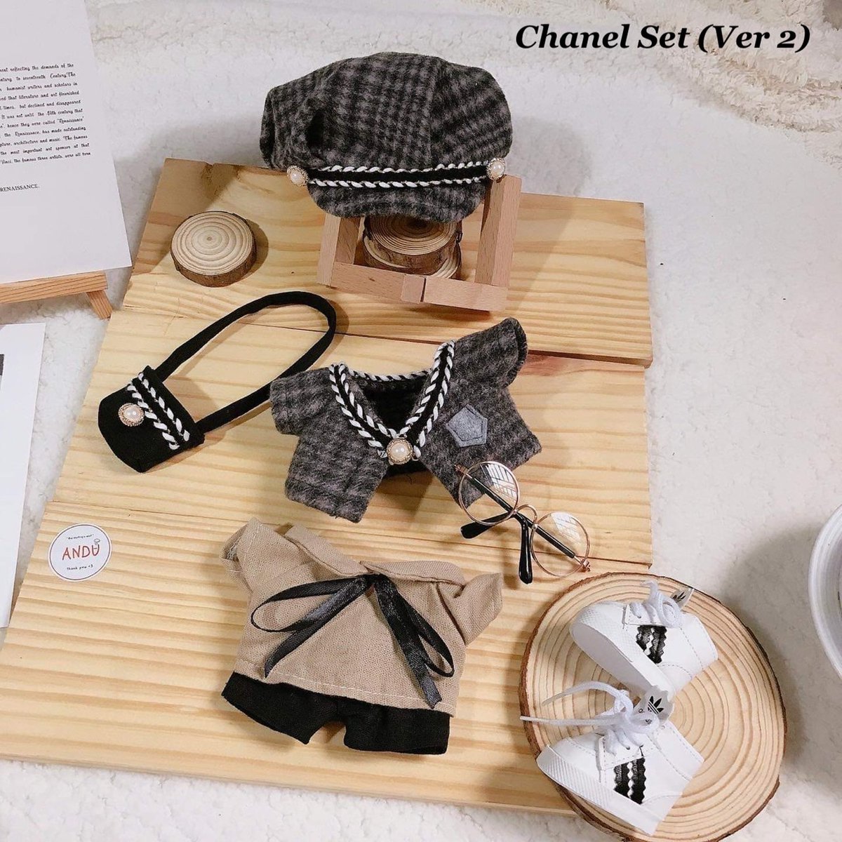 RaiMomGonggu's tweet photo. 15/20cm의상 예약) FIREFLY CLOTHES _NEW CHANEL 
Ver.2 추가했습니다 :) 

[국내배송으로 합배송 구하실 필요없고, 구매수량 제한없습니다!]

기간 : ~ 2022-06-17 22:00

페이폼(카드결제가능) https://t.co/OUzjjULWRs

일반폼(무통장입금) https://t.co/HNHgXdS79Z https://t.co/BX3zaXZgew