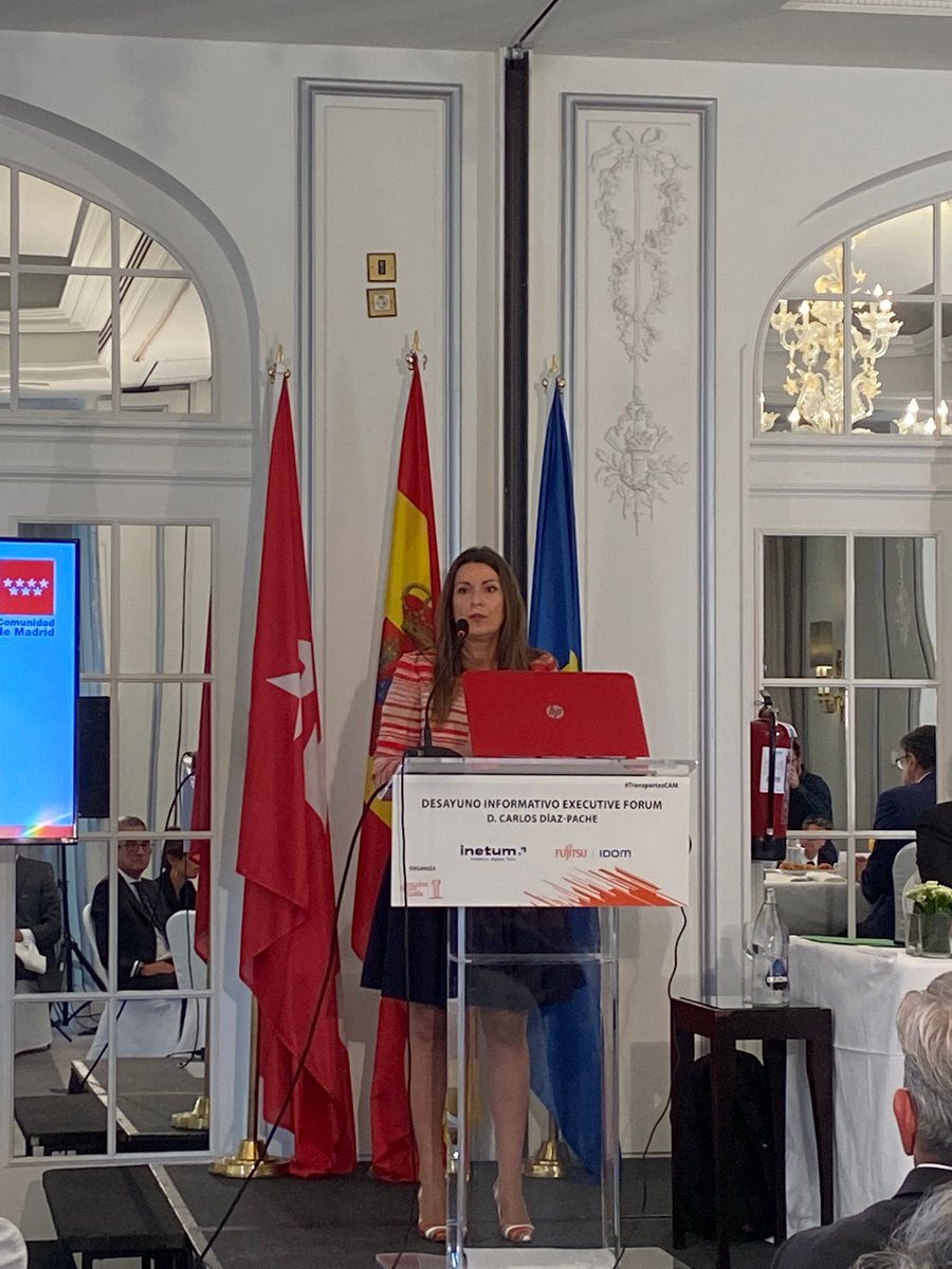 Hoy se celebró el desayuno #TransportesCAM de <a href="/exeforum1/">Executive Forum</a> con el Viceconsejero de Transportes e Infraestructuras de la <a href="/ComunidadMadrid/">Comunidad de Madrid</a>, Carlos Díaz-Pache, en el que también participó <a href="/PatriciaUrbez/">Patricia Urbez</a>, Directora General de Sector Público de <a href="/Fujitsu_ES/">Fujitsu España</a> 👉📺 okt.to/BIL3vF