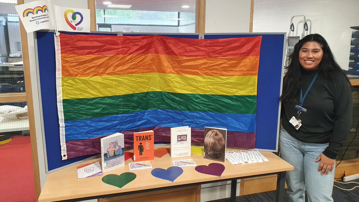 Brunel_Library's tweet photo. We're celebrating #Pride2022 with a book display! All the books on the table are free to borrow and help yourself to the goodies on our table. And as an extra treat, the first 2 people to retweet this can pick up a free Pride related book at the library. #brunellibrary https://t.co/6kaCyv9kNe
