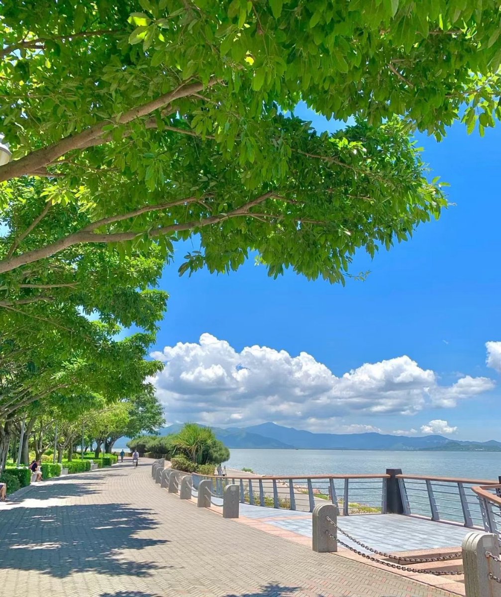 这样的夏天你喜欢吗？
Do you like summer?
#summer #photo #PhotoChallenge2022June