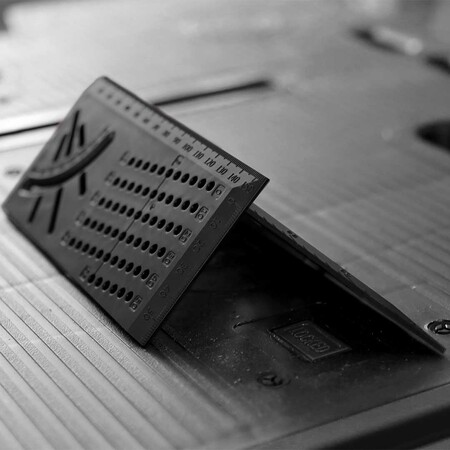 TRACERTools's tweet image. 🟢Perfect 3-dimensional marking
🟢Multiple integrated rulers and angle Scales
🟢Fixed 45- and 90-degree marking guides

A must have tool! Buy Yours now here: bit.ly/3bxf0Ov

#TRACERTools 
#MarkingEssentials