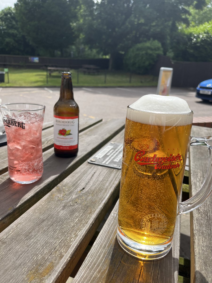 andy_cov93's tweet photo. @skybluecol @dannyswhite cheers! #DryJune https://t.co/YjBMu669RQ