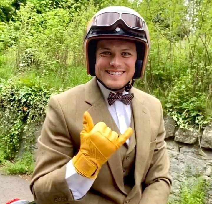 DailyHeughan's tweet photo. https://t.co/tuQ8v4lFWi