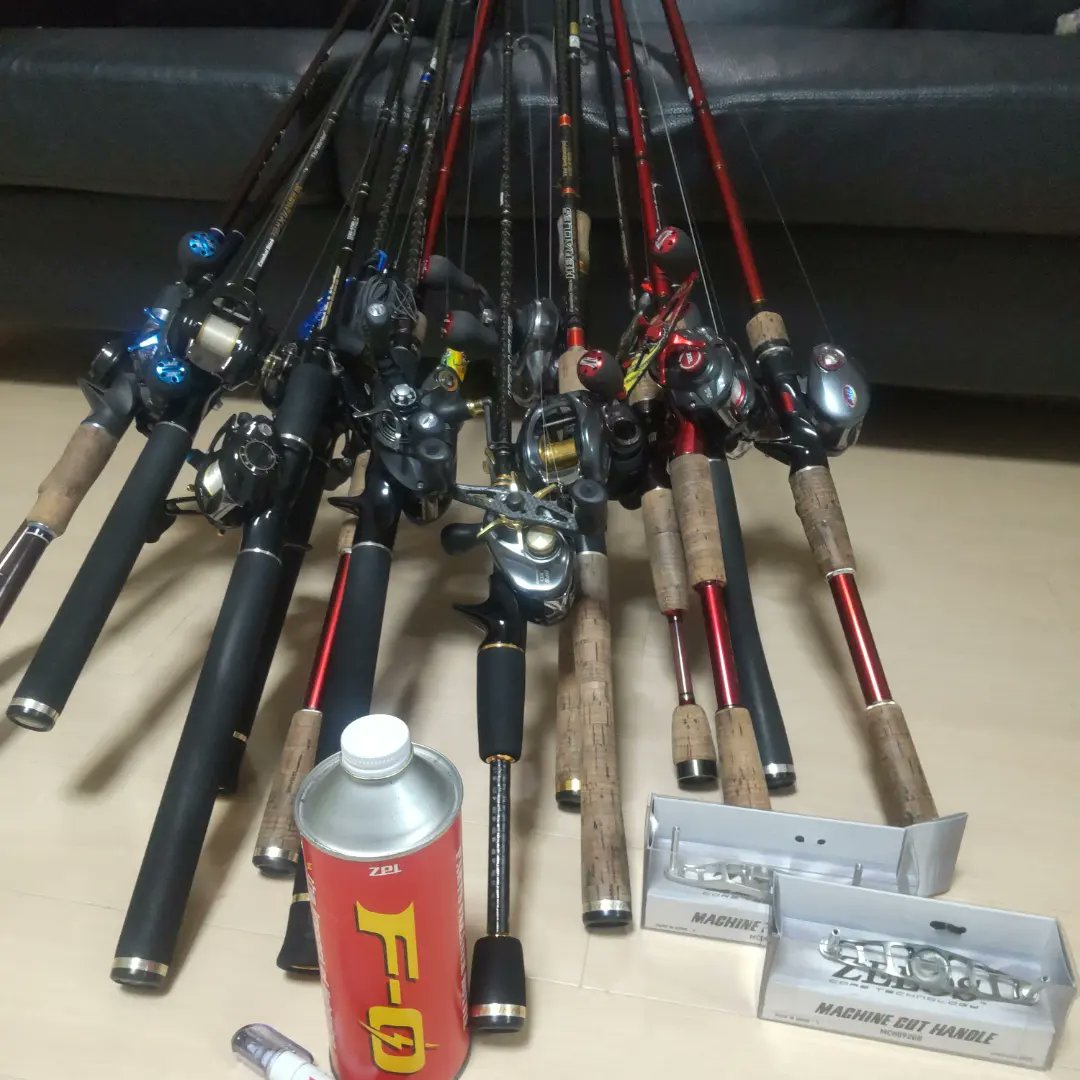 Stallion4829's tweet photo. そろそろ禁断症状が……😂
メインタックルのメンテとハンドル、ライン交換で気を紛らわすw
#evergeeninternational #combatstickheracles #combatstickphase #conbatsticksynergy #zpi #alcance #alcancergc #nanofinesse #extralongcast #zelos #tulala #hamazu #ardea69 #ardea70 https://t.co/OXI2jJEvQ7