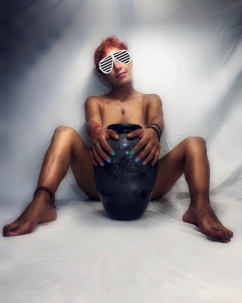 complices83's tweet photo. El arte y la sensualidad en combinación 😋😈@baby_meow27  @Spacio_W @alesony1122 @eltalras @ClubColiseumSW @SQSantaFe  @ElPistacheHotel https://t.co/wBTGQCnssl