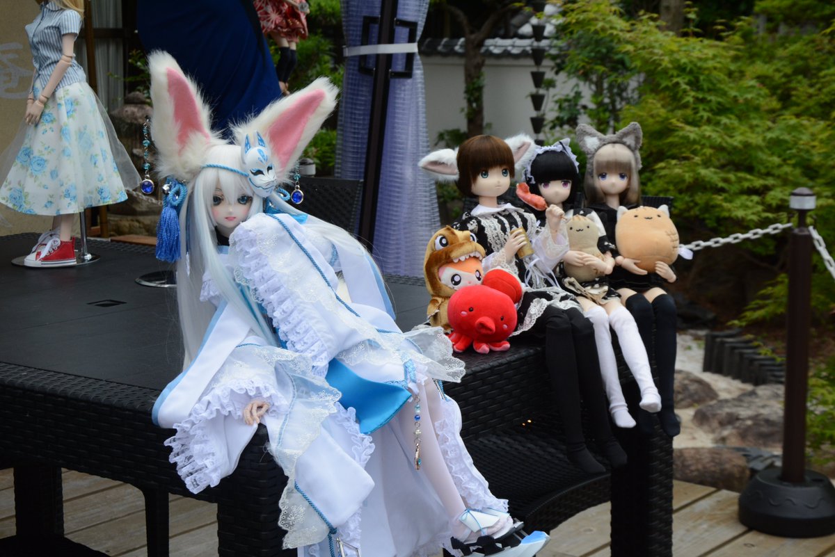 Miko_Teruya's tweet photo. #深夜前のお題予想ドール撮影 6/7【交流会】
ドールフォレスタとは『大安or友引の土日を目途に行われる、謎のドール交流会』であります。一応、オフ会ではありますが、撮影会メインではないと考えておるとです。
#DOF17
#茶吉庵 https://t.co/D6gR2Zy0pI