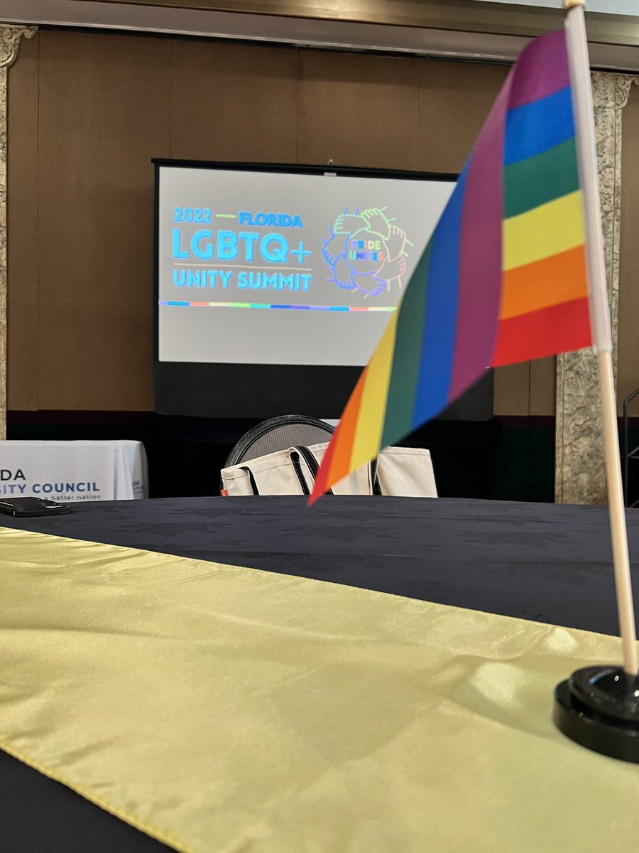 meimaciel's tweet photo. #prideunites @DiversityFL https://t.co/2LIWUeNh0K