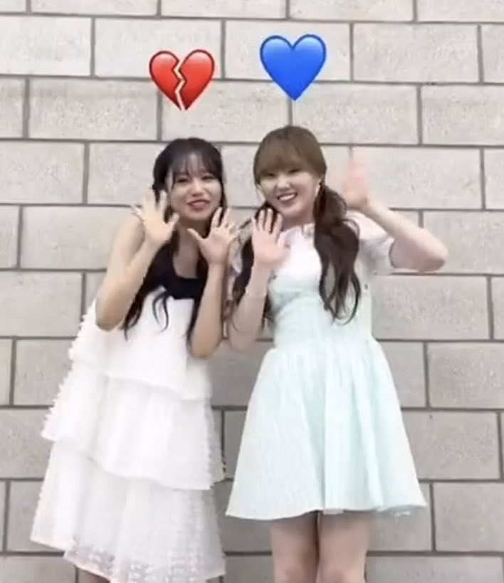 yuriwinks's tweet photo. look everyone it’s yuri sunbaenim 🥺 this always makes me feel some type of way 😭 https://t.co/KGuYz5MVCW