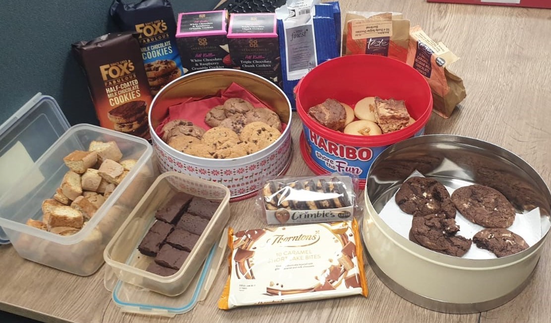 vtmcalls's tweet photo. Food &amp; Fundraising .. two of our most favourite things! ☺One of our biggest customers told us that they were celebrating National Biscuit Day and we didn't need much encouragement to join in! We have so far raised over £80 for @BrainTumourOrg 💓 https://t.co/zZmJsDtzcd
