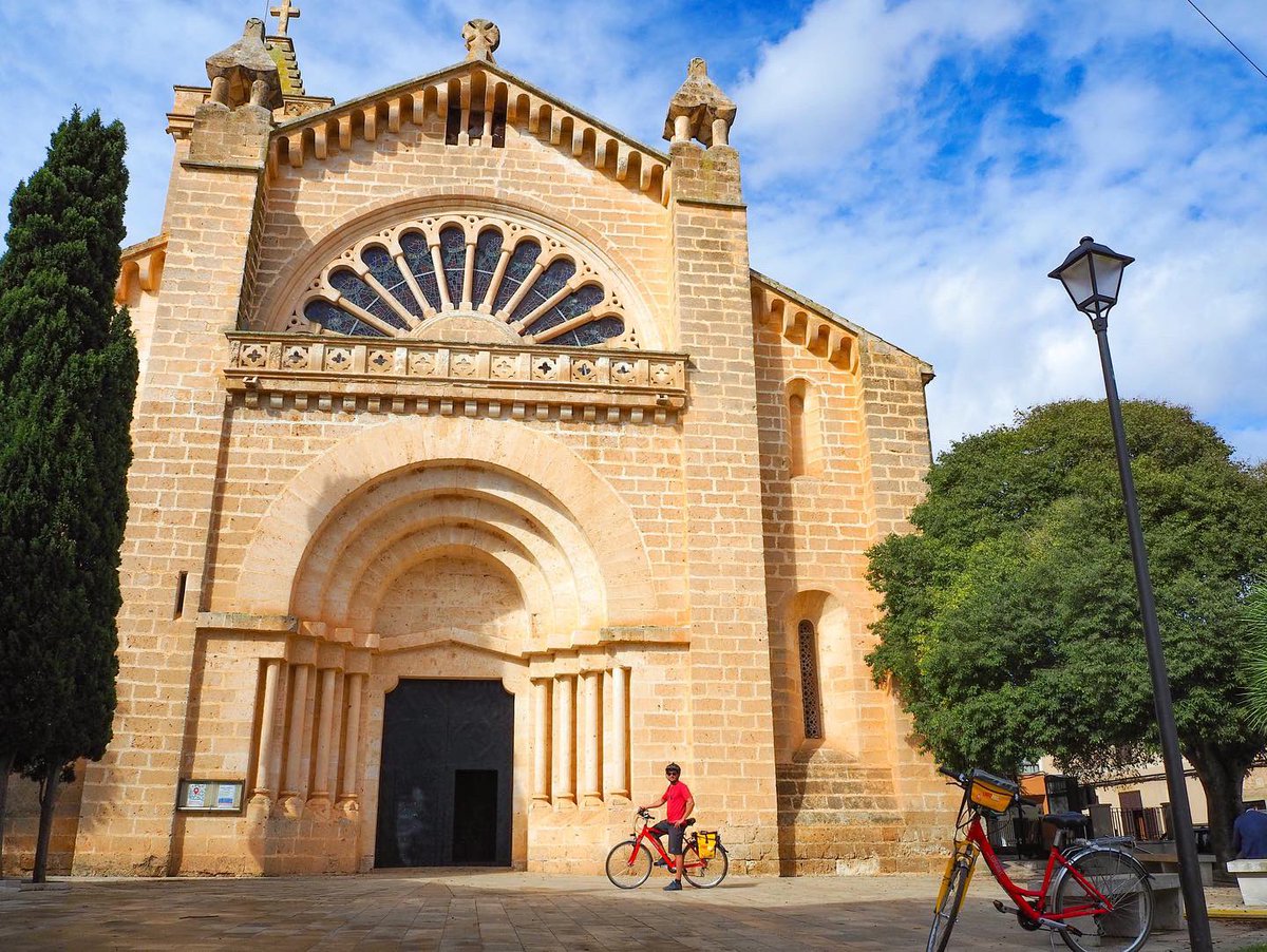 Explore Palma, enjoy delicious food and witness breathtaking scenery.

🚲 Majorca Bull’s Eye
📍 Spain

#travel #Leisurecycling #Majorca #Mallorca #Cycling #Spain