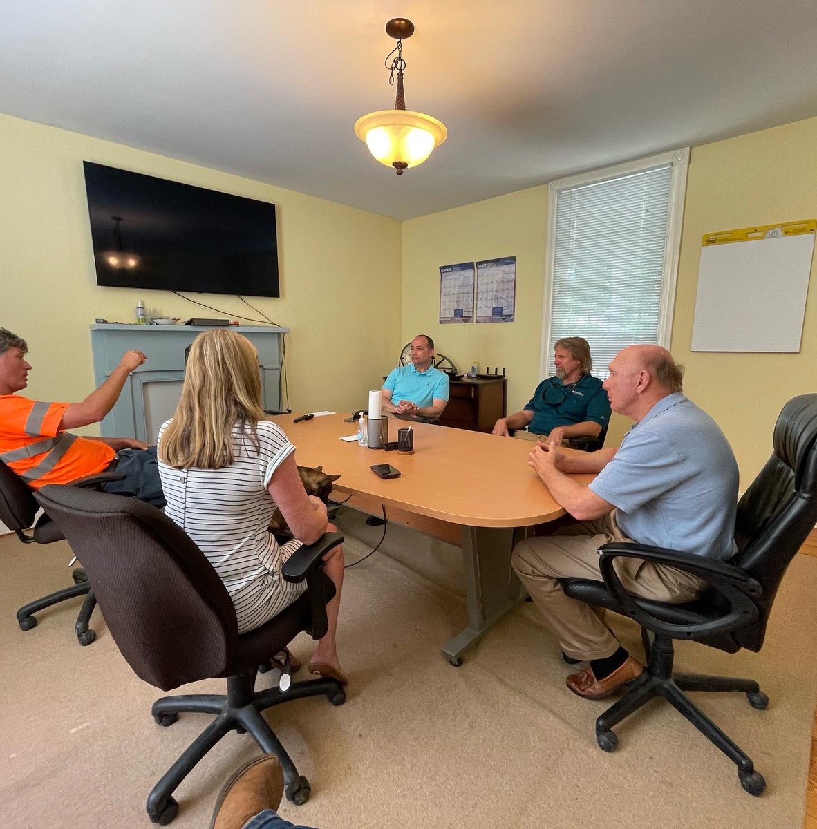 BobGood4America's tweet photo. Thank you Jack Dyer and Jeffrey Stoneman for helping put together the Hanover Business tour and closing out our third day of the Fight for the Fifth Tour and thank you to all the business owners for welcoming us.
#GoodforCongressBetterforUs #FightfortheFifth https://t.co/JQNTmw9CBX