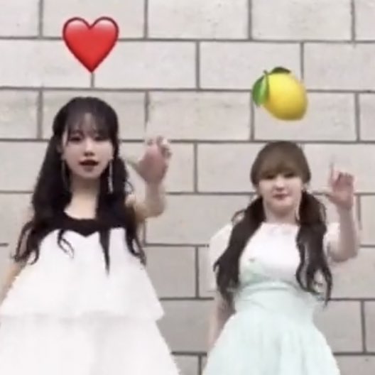 chaehyun_bby's tweet photo. just jo yuri promoting kep1er’s comeback better than wakeone

a lemon blast and blue blast on chaehyun🤭 https://t.co/OzwTtzanTB