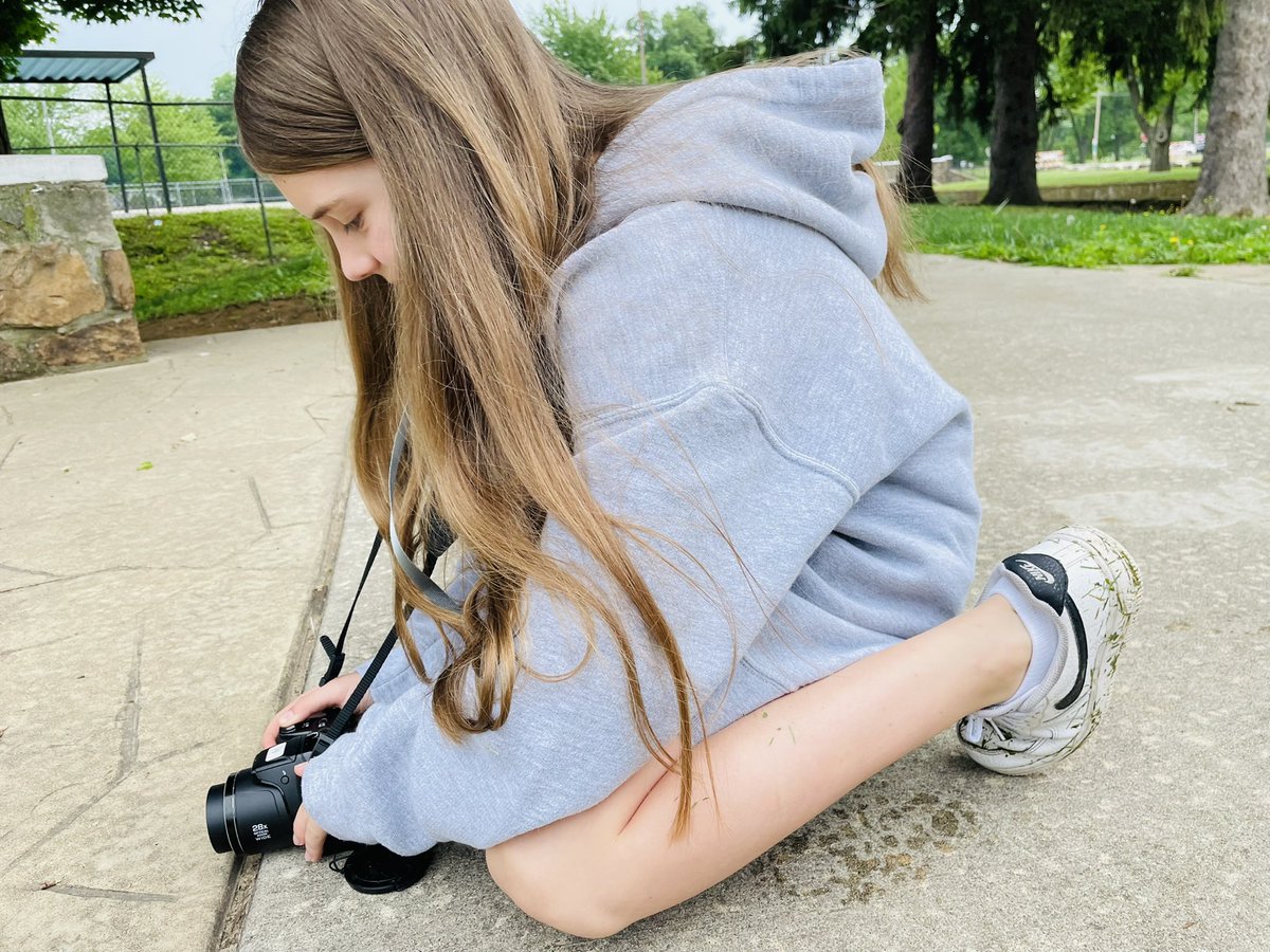 jencottengim's tweet image. Assignment #1~ black and white photography with this sweet group of artist 📸 #SPSFineArtsProgram