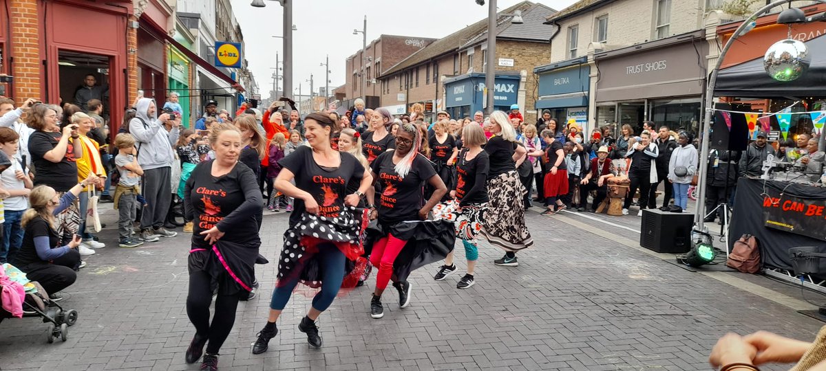 Clare Farrow tweet media