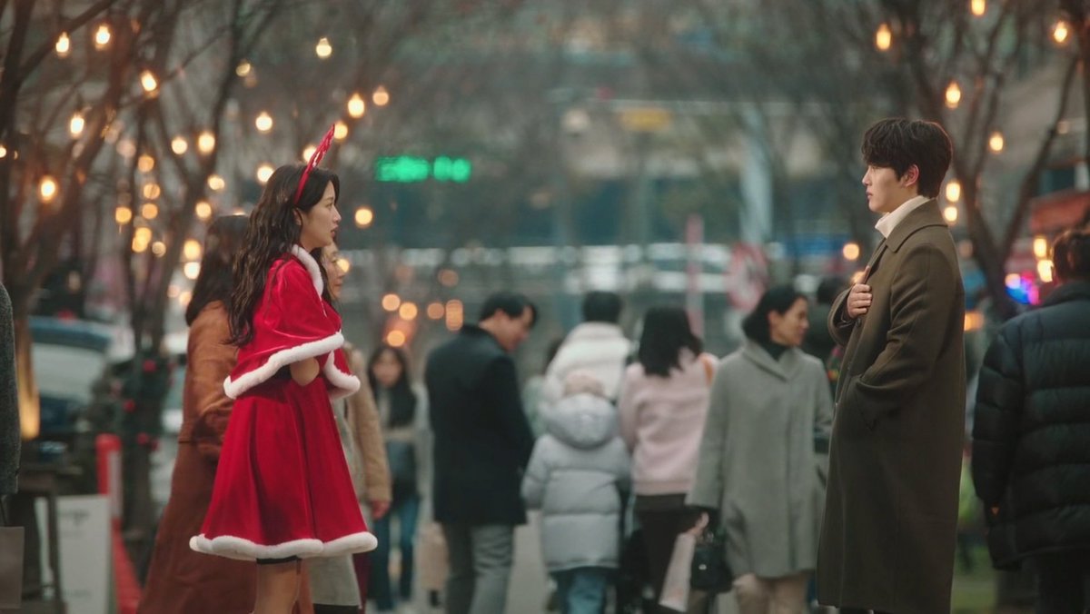 iconickdramas's tweet photo. Started watching Yeo Jin Goo and Moon Ga Young's new tvN drama #Link &amp; I LOVED IT!

A mystery thriller about a man who experiences all the emotions of a certain woman. The first two episodes are interesting to watch because of the murder mystery + the characters! #LinkEatLoveKill https://t.co/yXAmQnrPxV