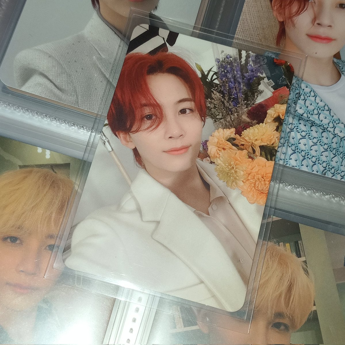 wonhanniehart's tweet photo. finally, jeonghan dangwa haver! 💐🥳 ahhhckk, kinikilig pa rin akooo. thank you so much po @cheolsimp17 <333 cutie po ng freebies ✨ #CheolieProofs https://t.co/F2NA9l9Cqh