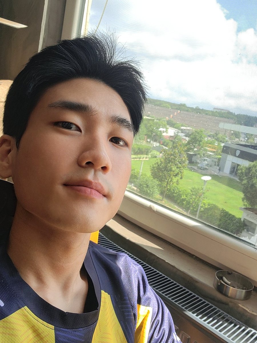 SeongHwanLOL tweet media