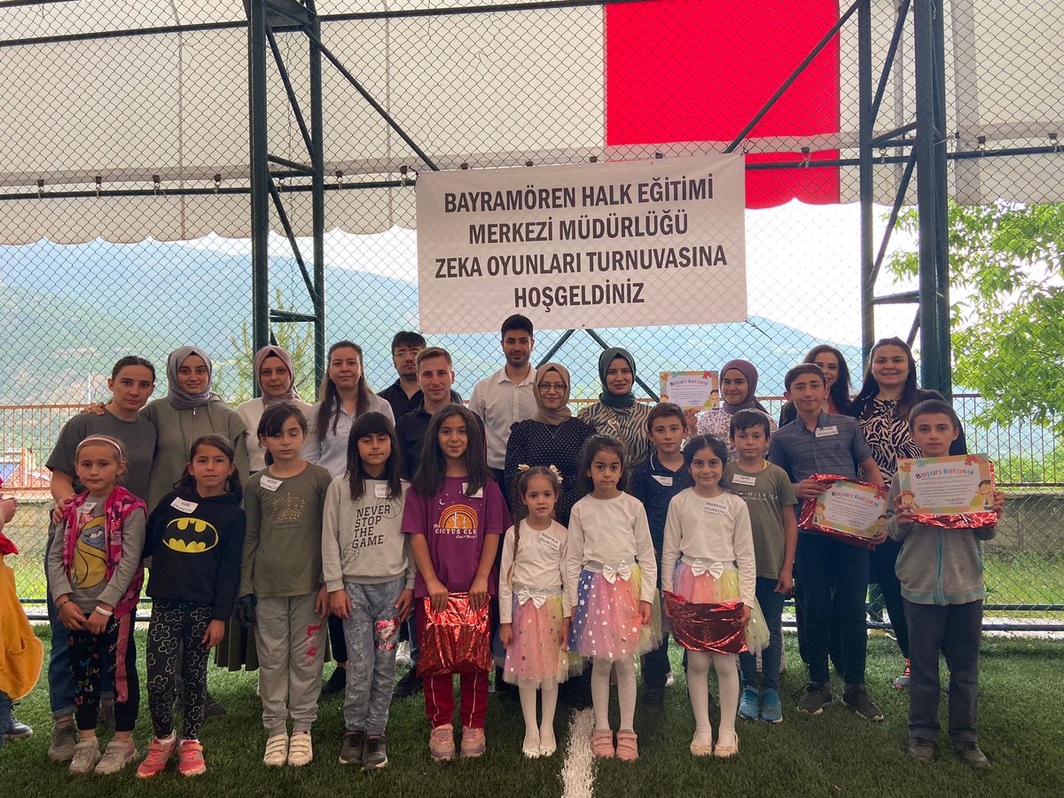 BayramorenE's tweet photo. 1_7 Haziran Hayat Boyu Öğrenme Haftası Etkinligine katılım saglayan Bayramörenlilere sonsuz tesekkurler. Sergimizi de turnuvamuzida tamamladik.@MemCankiri @mebhbogm @hayatboyuailesi @Muammer12877572 @BayramorenMem @BelenMuzaffer https://t.co/MXdOHVBiT1