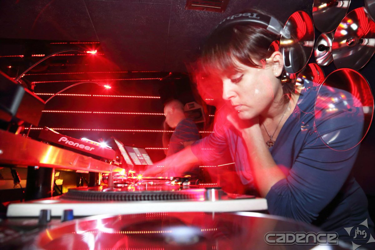 Joanna O is back on the decks w/us on June 16 <a href="/FlashClubDC/">#FlashLifeDC</a> ! Start your day w/this #DNB mix as she delivers a rolling vibe of deep soulful jazzy liquid accompanied by rich vocals, dope MCs, &amp; complex drums. Enjoy the Ride!

mixcloud.com/JoannaO/sound-…

TIX: bit.ly/TNQDC