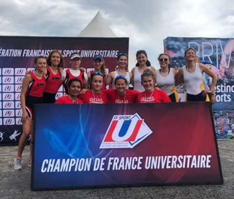 UnivAngers's tweet photo. 4 étudiantes, licenciées à l'#ASUA viennent de décrocher le titre de championnes de France en aviron, se qualifiant ainsi pour les championnats d'Europe d'aviron à Istanbul, début septembre. Bravo ! 👏
En savoir + 👉https://t.co/JwCADL03Br #UAsport https://t.co/3qQ0X87JWW