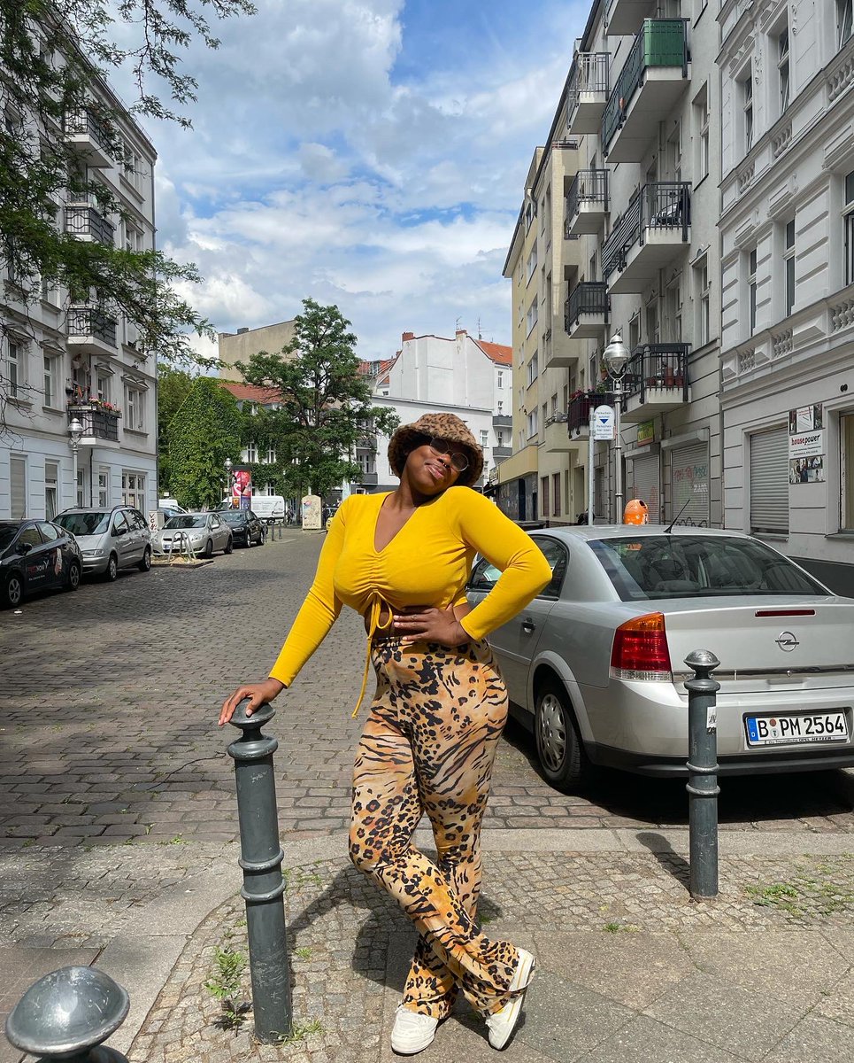 jubamusicldn's tweet image. I’m back on @cashmere_radio tonight and @uprootandy is visiting from NY🇺🇸, so it’s a no-brainer🤝

Join me from 7:30pm CET for great chat, vibes and new music 👀 and @uprootandy is gonna close off with a mix🤯🤯🤯. 

Catch you later on: : cashmereradio.com