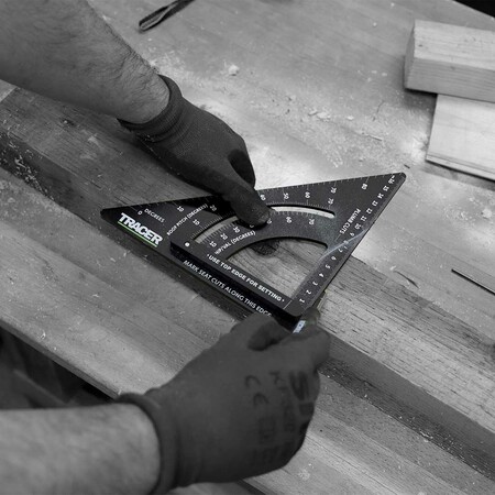 TRACERTools's tweet image. Easy to read, easy to use and available now! 😍

Pick yours up from your local stockist: bit.ly/3bxf0Ov

#TRACERTools 
#MarkingEssentials